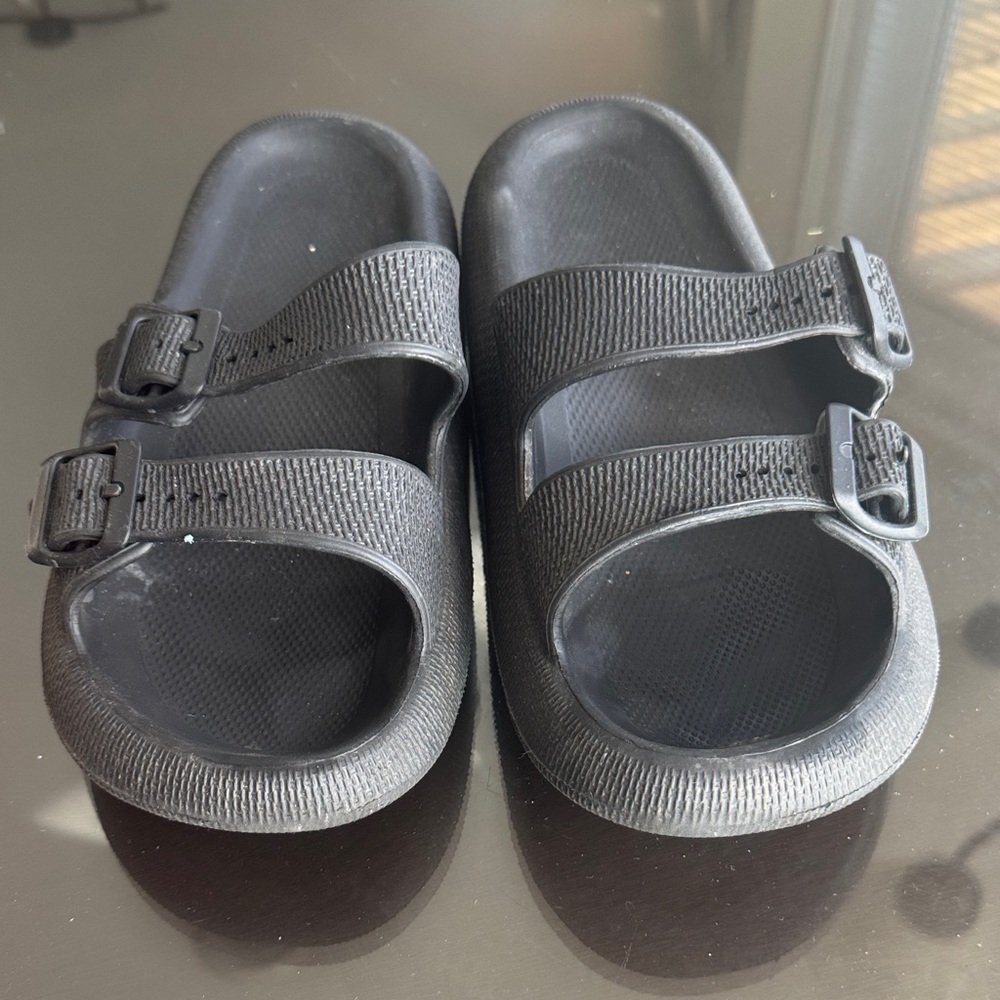Men’s Black Sandals